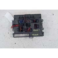 BMW 1 E82 E88 Module de fusibles 