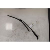 Mercedes-Benz Vaneo W414 Front wiper blade arm 