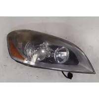 Volvo XC60 Lampa przednia 