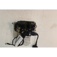 Volkswagen Polo IV 9N3 Front door lock 