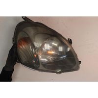 Toyota Yaris Lampa przednia 