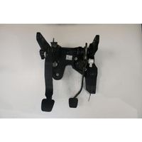 Opel Astra J Pedal assembly 