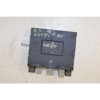 Audi A3 S3 8P Module de fusibles 