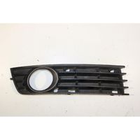 Audi A4 S4 B7 8E 8H Front bumper lower grill 