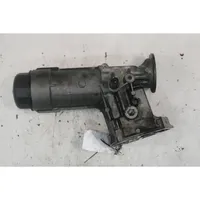 Audi A4 S4 B7 8E 8H Supporto di montaggio del filtro dell’olio 