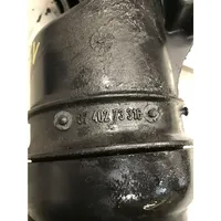 Audi A4 S4 B7 8E 8H Supporto di montaggio del filtro dell’olio 