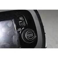 Fiat 500X Panel / Radioodtwarzacz CD/DVD/GPS 