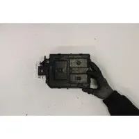 Opel Mokka X Fuse module 