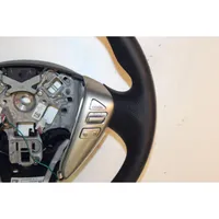 Nissan Note (E12) Steering wheel 