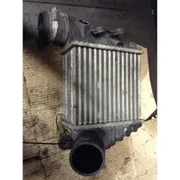 Volkswagen Golf IV Chłodnica powietrza doładowującego / Intercooler 