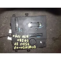 Renault Twingo II Calculateur moteur ECU 