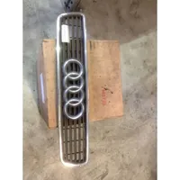 Audi A4 S4 B5 8D Atrapa chłodnicy / Grill 