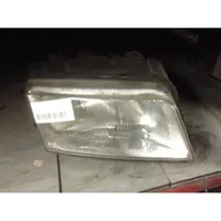 Audi A4 S4 B5 8D Lampa przednia 