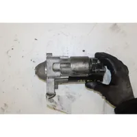 Opel Vivaro Starter motor 