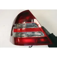 Mercedes-Benz C W203 Lampa tylna 