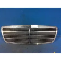 Mercedes-Benz E W210 Grille de calandre avant 