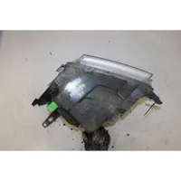 Ford Fusion Lampa przednia 