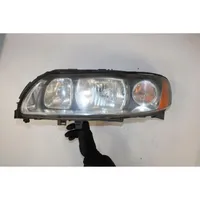 Volvo XC70 Phare frontale 