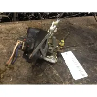 Hyundai Trajet Rear door lock 