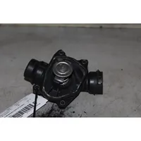 BMW 3 E46 Boîtier de thermostat / thermostat 