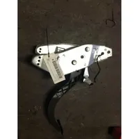 Opel Astra H Clutch pedal 