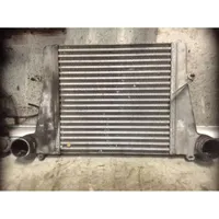 Nissan Atleon Chłodnica powietrza doładowującego / Intercooler 