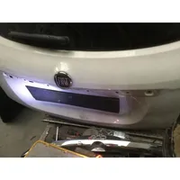 Fiat 500X Tylna klapa bagażnika 