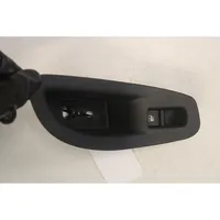 Fiat 500X Electric window control switch 