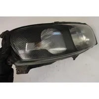 Volvo XC70 Lampa przednia 