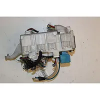 Toyota Auris 150 Fuse module 