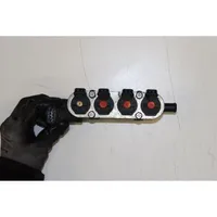 Opel Meriva B Fuel injector 