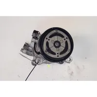 BMW X1 F48 F49 Ilmastointilaitteen kompressorin pumppu (A/C) 