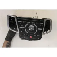 Ford Fiesta Unidad delantera de radio/CD/DVD/GPS AA6T-18C815-RB