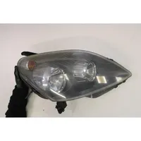 Opel Zafira B Lampa przednia 