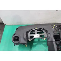 Opel Corsa D Armaturenbrett Cockpit 