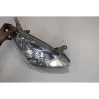 Toyota Corolla Verso E121 Lampa przednia 