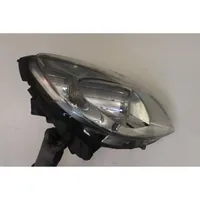 Mercedes-Benz B W245 Lampa przednia A1698201861