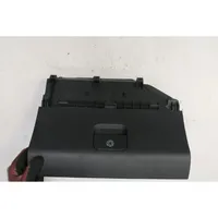 Volkswagen Polo IV 9N3 Glove box 