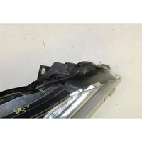 Toyota Yaris Lampa przednia 99226-81017