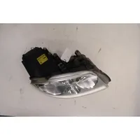 Volkswagen Touran I Lampa przednia 1T0941006F