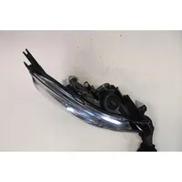 Renault Clio IV Lampa przednia 