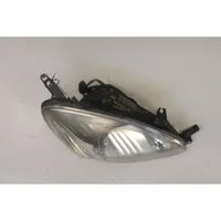 Toyota Yaris Lampa przednia 89009201