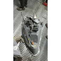 Toyota Yaris Lampa przednia 89009201