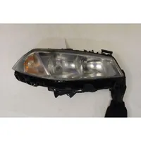 Renault Megane II Lampa przednia 