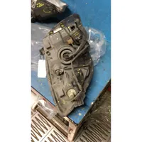 Toyota Yaris Lampa przednia 89903227