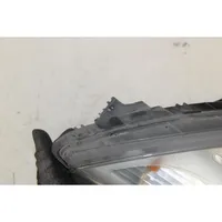 Toyota Yaris Lampa przednia 89903227