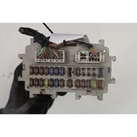 Nissan Navara D40 Fuse module 