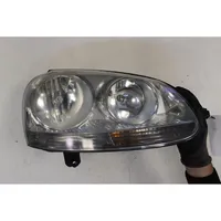 Volkswagen Jetta V Lampa przednia 