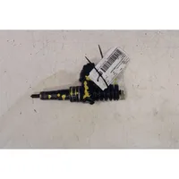 Volkswagen PASSAT B6 Fuel injector 