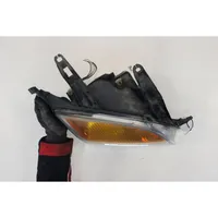 Ford Fusion Lampa przednia 246898-00R